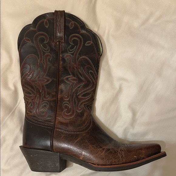 Ariat Cowgirl / Cowboy Boots - Picture 3 of 11